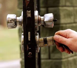 Lock Key Store Richardson, TX 972-512-6388 Lock Key Store Richardson, TX 972-512-6388 - 13-Re-Key-Locks